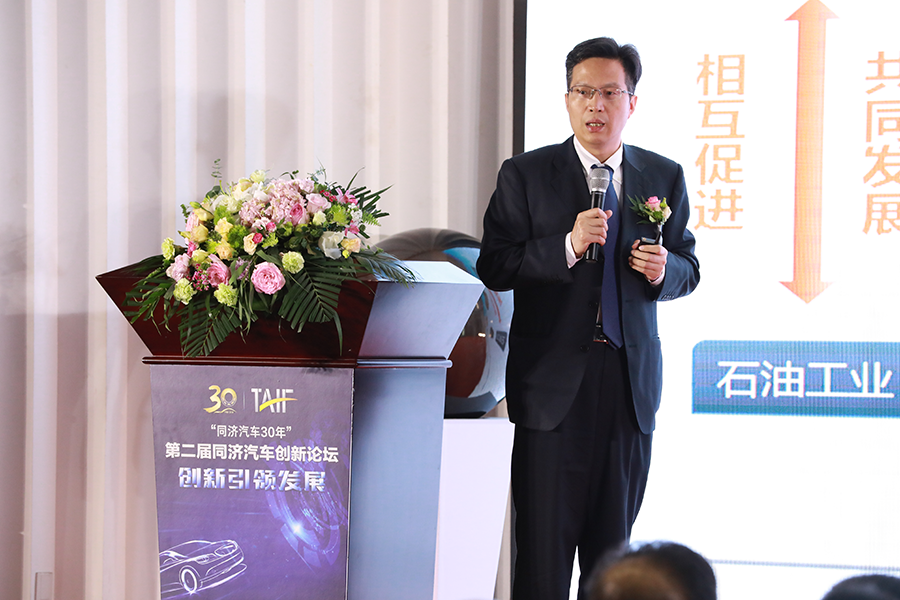 即时足球比分
副院长魏学哲 